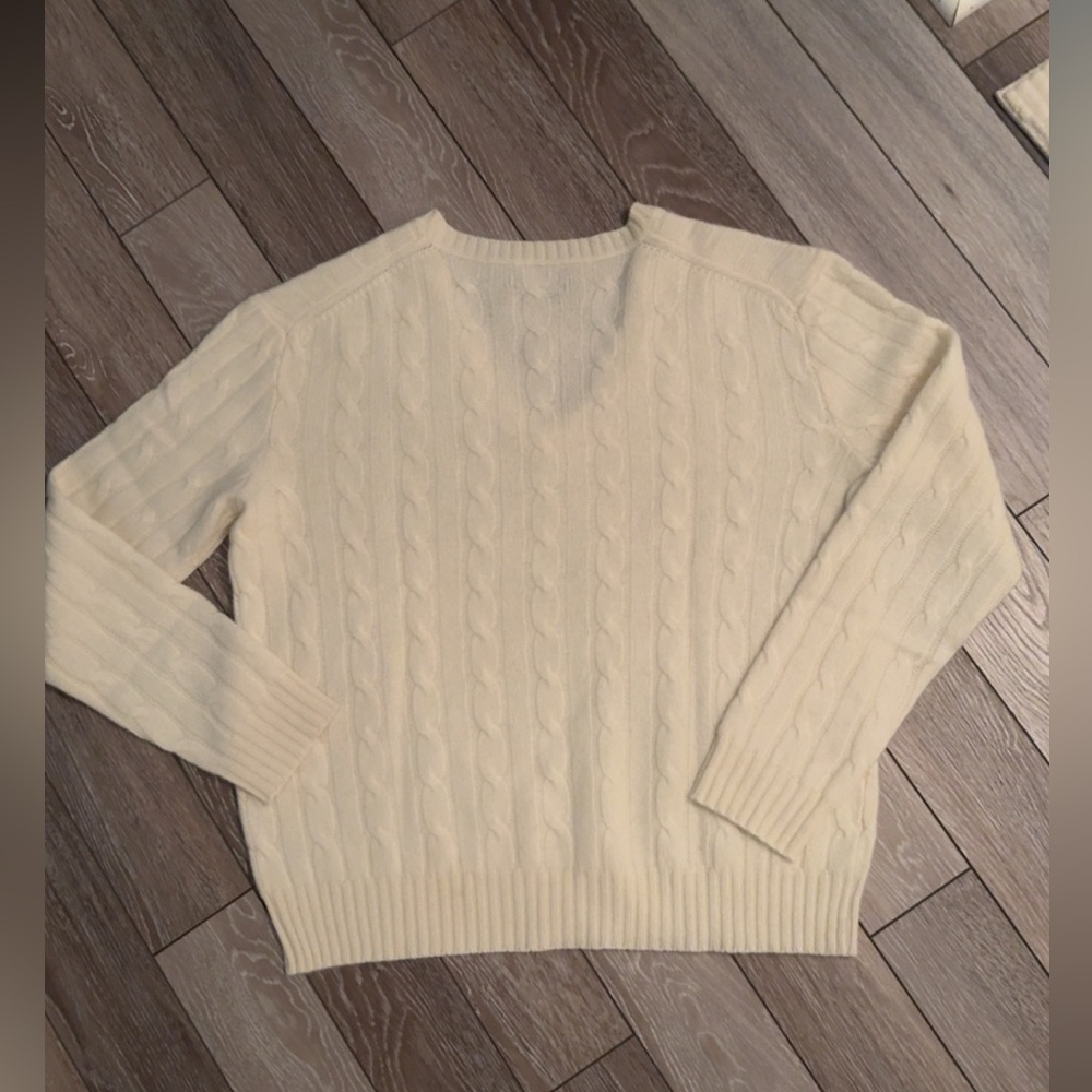 Polo Ralph Lauren Cable-Knit Cashmere V-Neck Sweater - Picture 10 of 10